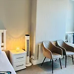 Cwtch Guesthouse